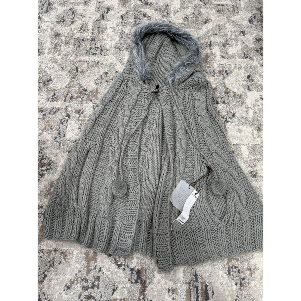 WILLOW & CLAY gray latte taupe fur hooded knit poncho cape shawl Small